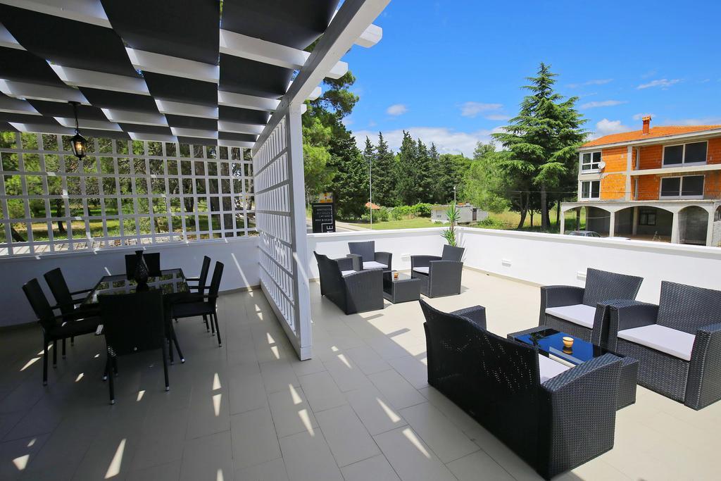 Deluxe Mkc Apartments Zadar Exterior foto
