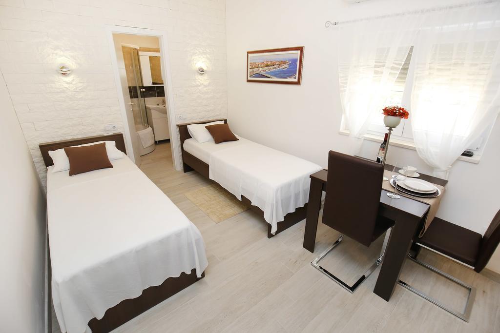Deluxe Mkc Apartments Zadar Exterior foto
