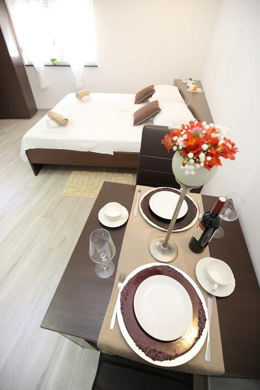 Deluxe Mkc Apartments Zadar Exterior foto